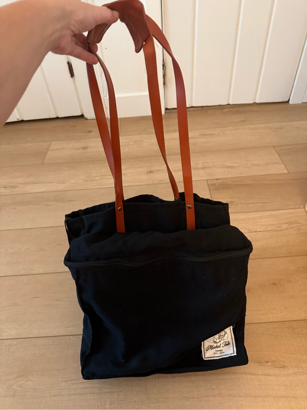 caraa Market Tote in Black - Picture 1 of 13